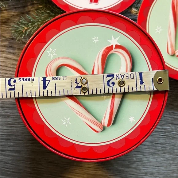 Melissa & Doug Christmas Box of Questions game. ALL AGES. Holiday games. - Picture 6 of 8